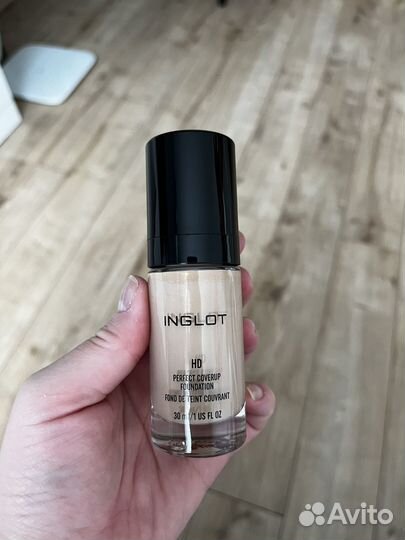 Тональная основа Inglot (71)