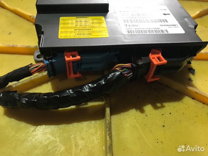 Блок управления аирбаг Volvo Xc60 DZ88 D5204T2