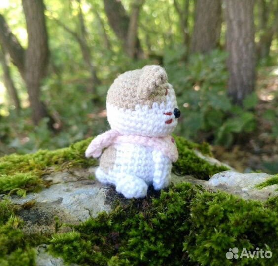 Вязаная мягкая игрушка котик