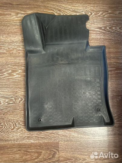 Автомобильные коврики резиновые