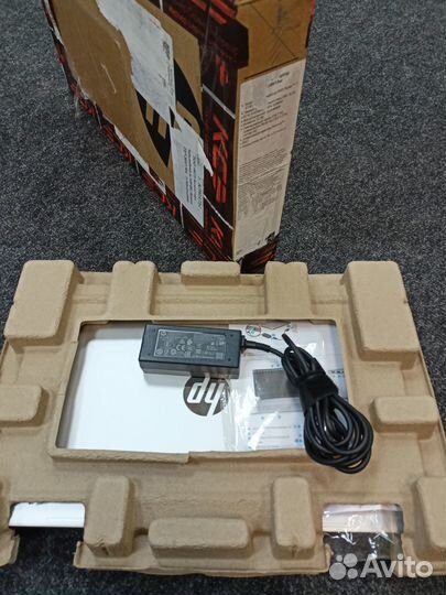 Ноутбук HP Pavilion 15 (R7/8/256/15'6)
