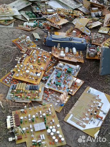 Авито микросхемы. Приемник Катран р-399а. РПУ Катран р-399. Радиоприемник р399а. Заброшенная воинская часть в Гарболово.
