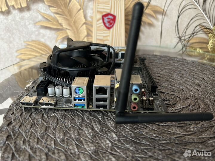 Материнская плата с процессором i3 10105f