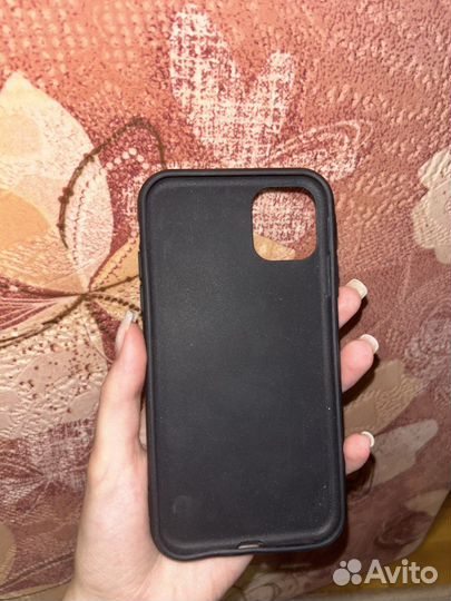 Чехол на iPhone 11 черный