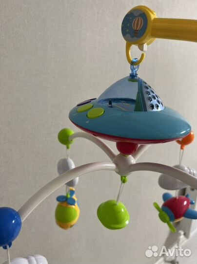 Мобиль на кроватку новый