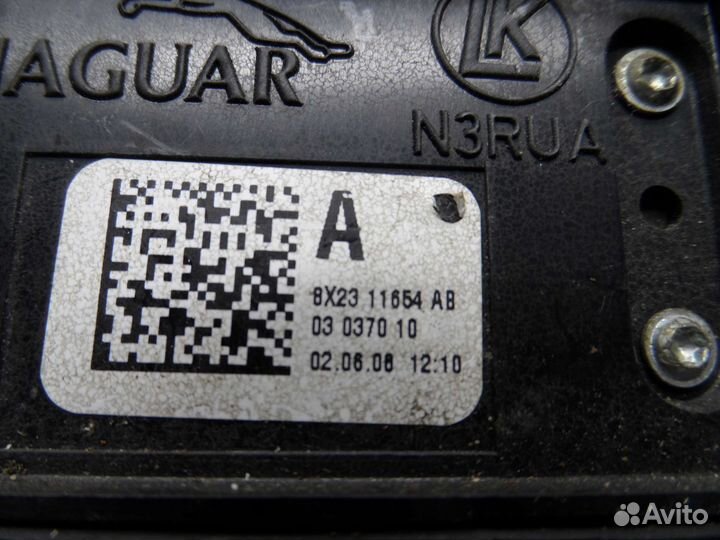 Панель управления магнитолой Jaguar XF X250 8X2311