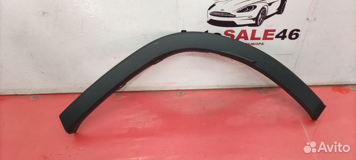 Накладка крыла заднего левого Lexus RX4