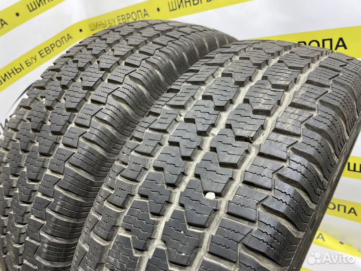 Continental VancoFourSeason 2 215/65 R16C 100R