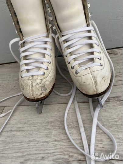 Коньки фигурные вифа