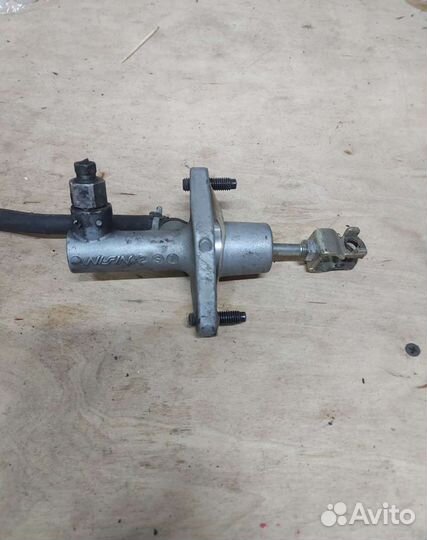 Главный цилиндр сцепления Хонда CR-V 4 rm