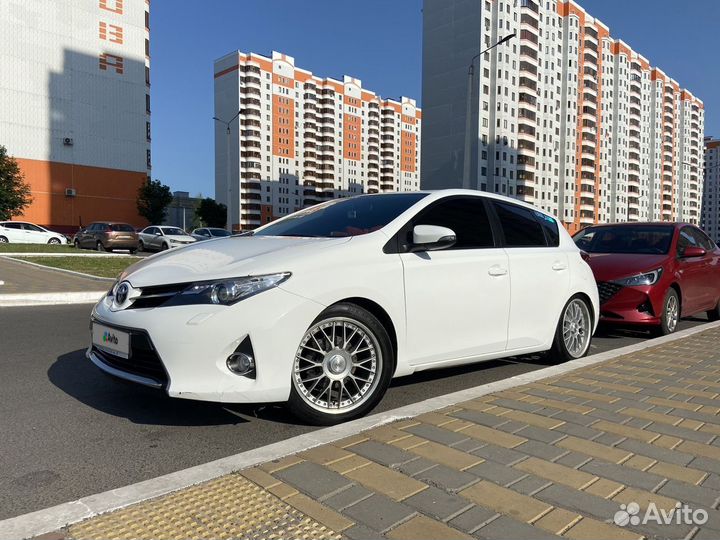 Toyota Auris 1.6 CVT, 2013, 98 000 км
