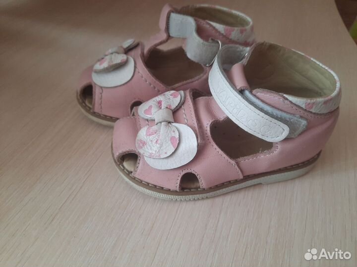 Босоножки для девочки 22 размер