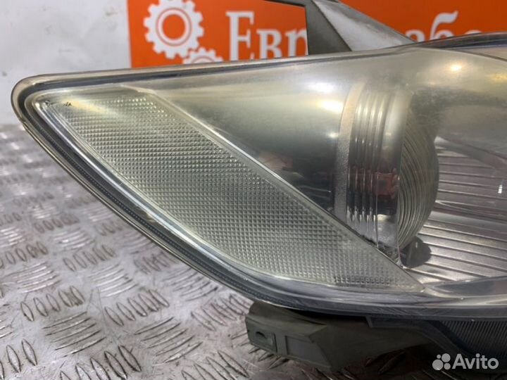 Фара передняя правая Toyota Camry ACV40