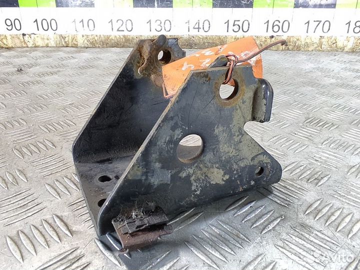 Кронштейн кпп Nissan Murano z50