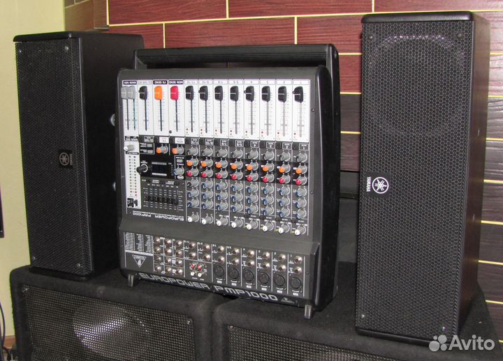 Колонки Yamaha 400W 2шт Активный микшер Behringer