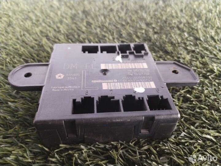 Блок комфорта Jeep Grand Cherokee WK2 EXF 2011