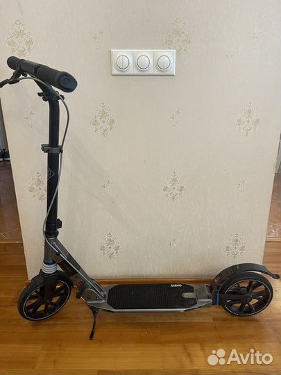 Самокат фирмы 