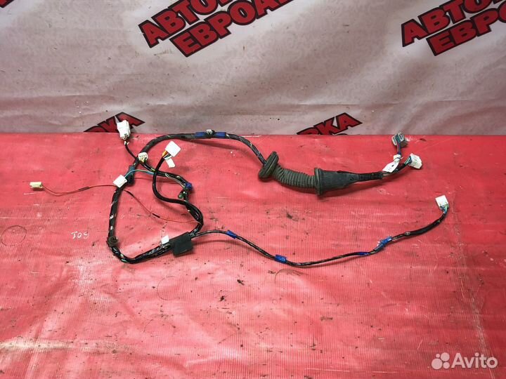 Проводка передней правой двери Тойота Камри V40