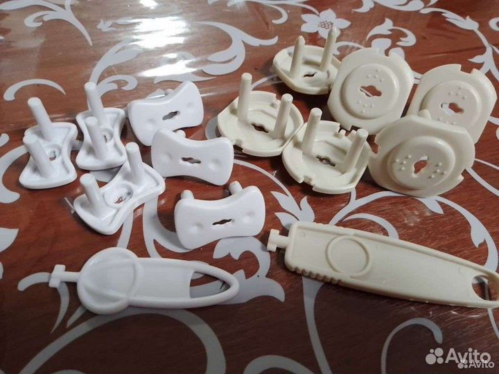 Заглушки для розеток 2 компл