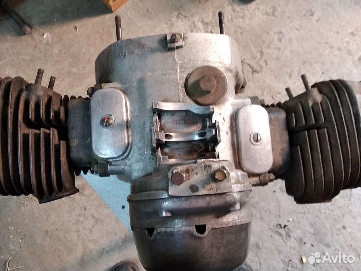 Двигатель к мотоциклу М-72