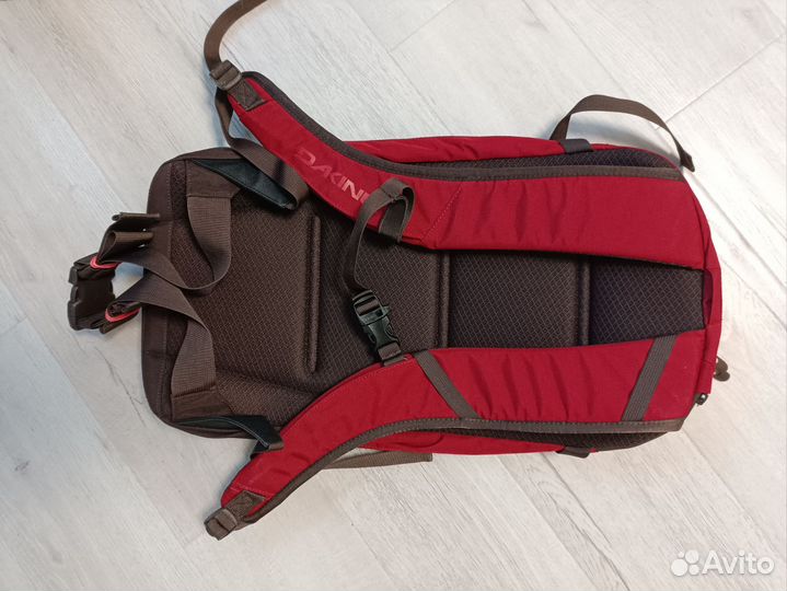Новый рюкзак Dakine Heli Pack 12