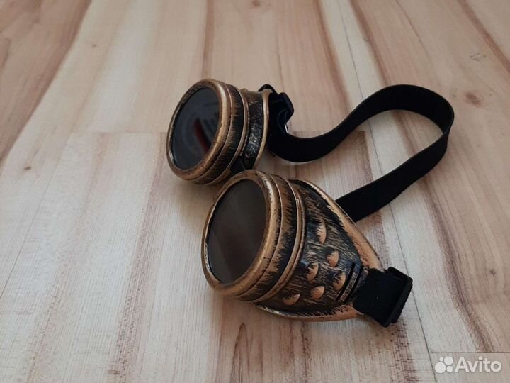 Солнцезащитные очки мужские