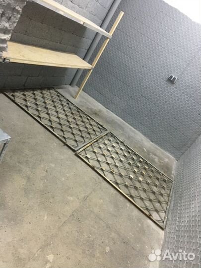 Металлические решетки на окна бу