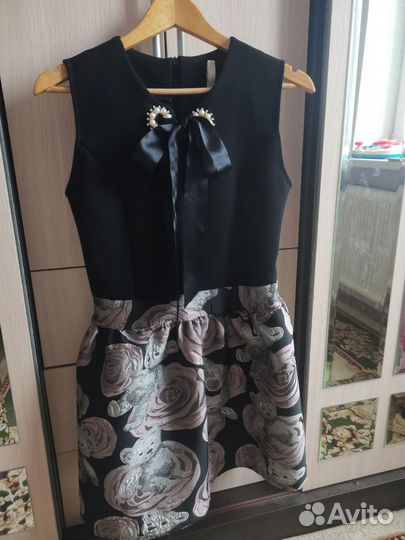 Платье для девочки раз. 38-40