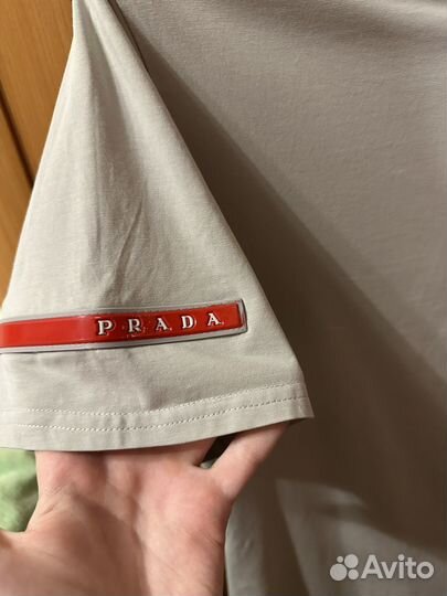Футболка Prada