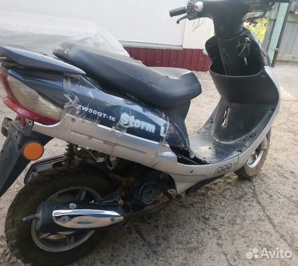 Скутер Storm L