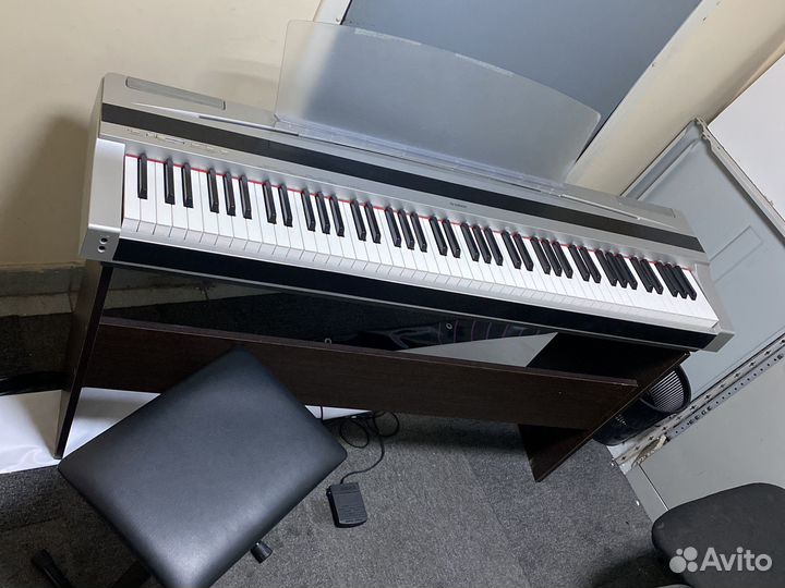 Цифровое пианино yamaha p 70 стул стойка чехол