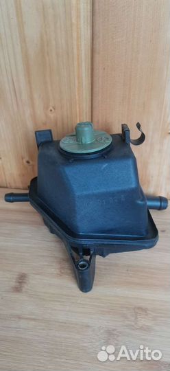 Бачок гур Шкода Октавия Тур 1,6 BFQ