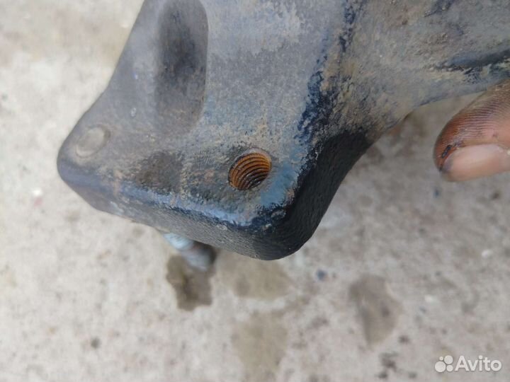 Кронштейн подушки Hyundai i30 G4FA