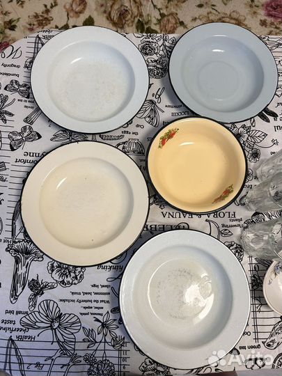 Эмалированная посуда ссср,набор столовой посуды