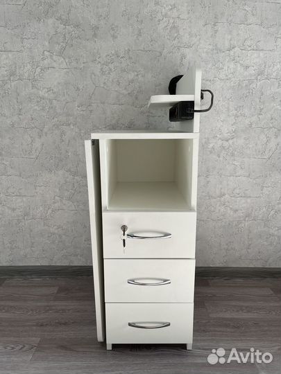 Стол для маникюра