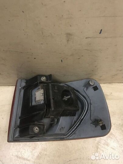 Фонарь наружный левый седан