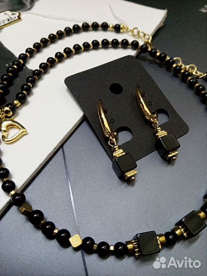 Колье чокер из черного агата