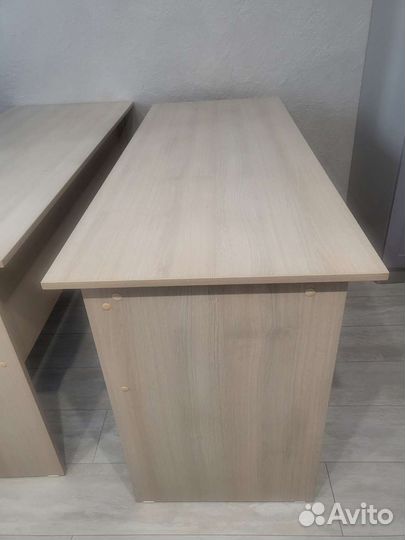 Письменный стол офисный