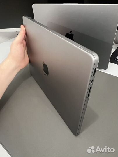 Macbook pro 14 m1 pro 16 512