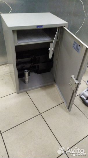 Сейф / Шкаф бухгалтерский SL-65T