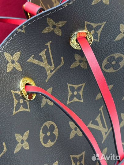 Сумка Louis Vuitton NeoNoe