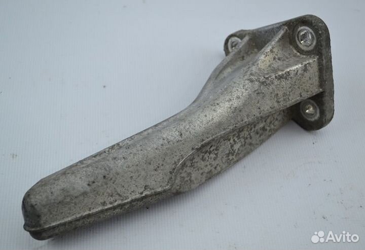 Кронштейн охлаждающего радиатора scania G-series