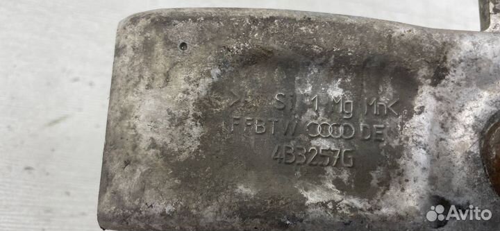 Поворотный кулак передний audi A6 C5 Алюминиевый