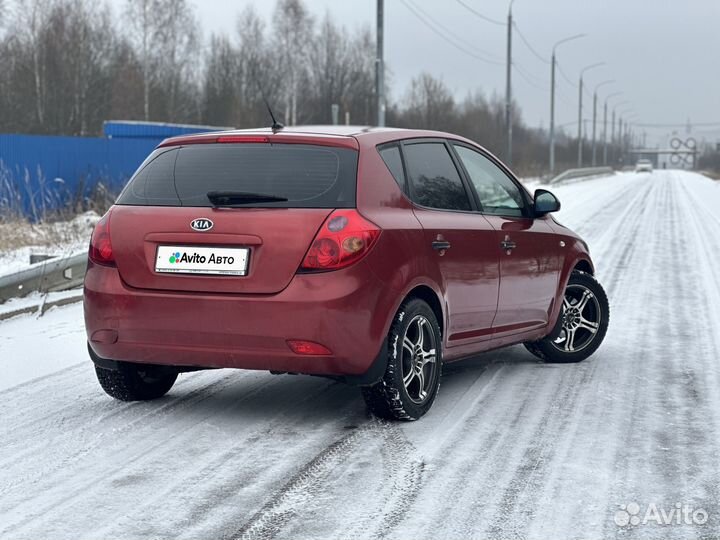 Kia Ceed 1.6 AT, 2008, 328 000 км
