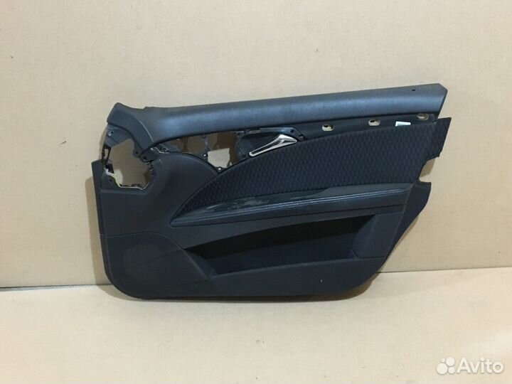 Обшивка двери Mercedes E-class W211