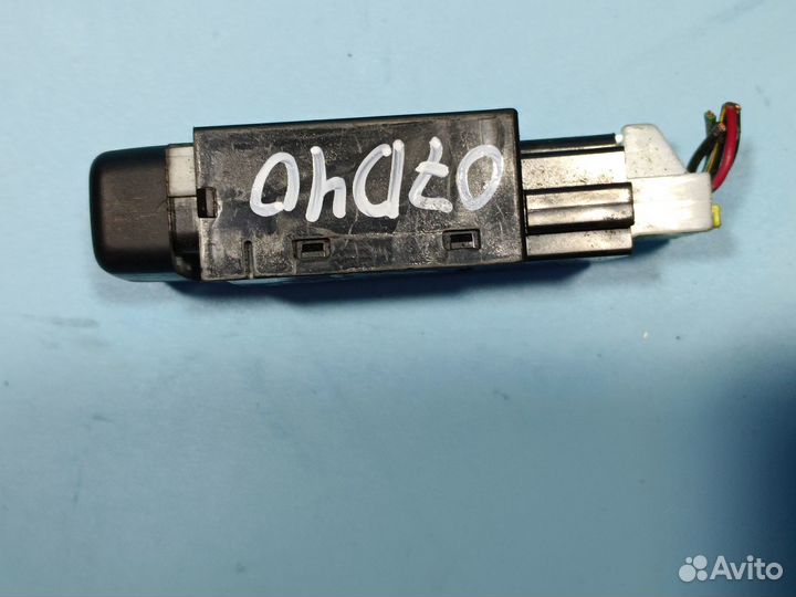 Кнопка включения птф для Mitsubishi Lancer 9