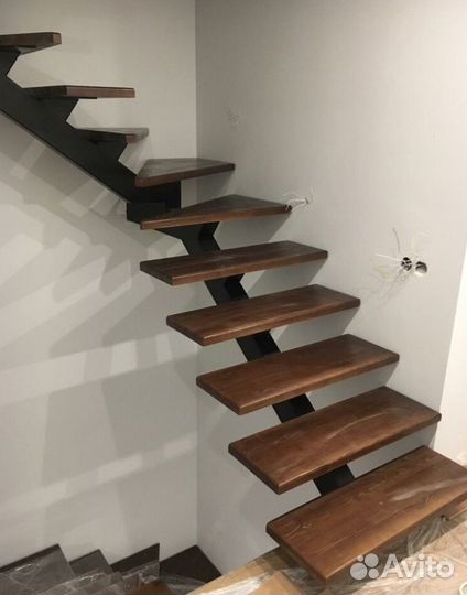 Лестница из метала