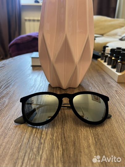 Ray Ban Erika Highstreet Velvet edition