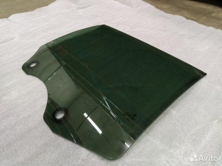 Стекло двери заднее правое Bmw 640D