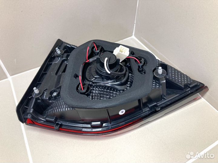 Фонарь внутренний правый Chery Tiggo 4 FL